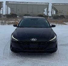 2021 Hyundai Elantra Essential - Photo 2