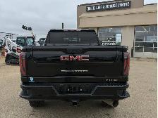 2025 GMC Sierra 3500HD AT4 6.6L Diesel/Nav/Sunroof/Camera - Photo 8