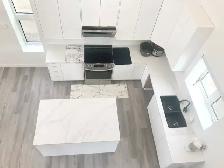 Terrace Modern House on the Bench for Rent - Photo 2