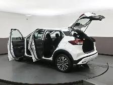 2025 Nissan Kicks SV Heated Seats, Apple/Android, Alloys, Remote - Photo 54