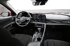 2022 Hyundai Elantra Preferred Tech Sunroof, Heated Seats/Wheel, - Photo 20