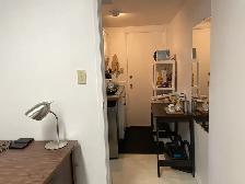 A fully furnished bright Bachelor suite, private entrance - Photo 5