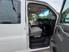 2016 Chevrolet Express RWD 2500 155' - Photo 9