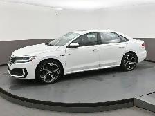 2020 Volkswagen Passat EXECLINE WITH R-LINE PACKAGE FULLY LOADED - Photo 3