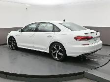 2020 Volkswagen Passat EXECLINE WITH R-LINE PACKAGE FULLY LOADED - Photo 32