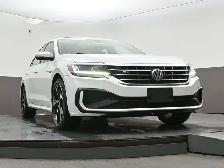 2020 Volkswagen Passat EXECLINE WITH R-LINE PACKAGE FULLY LOADED - Photo 36