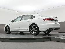 2020 Volkswagen Passat EXECLINE WITH R-LINE PACKAGE FULLY LOADED - Photo 42
