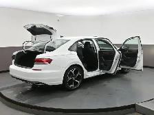 2020 Volkswagen Passat EXECLINE WITH R-LINE PACKAGE FULLY LOADED - Photo 59