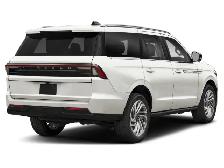 2025 Lincoln Navigator - Photo 2