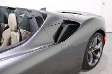 2023 Ferrari SF90 Spider Convertible EXTENSIVE CARBON FIBRE OPTI - Photo 15