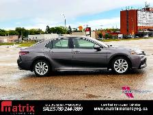 2024 Toyota Camry SE - Photo 3