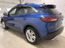 Ford Escape VHR VHR TA 2023 à vendre - Photo 8