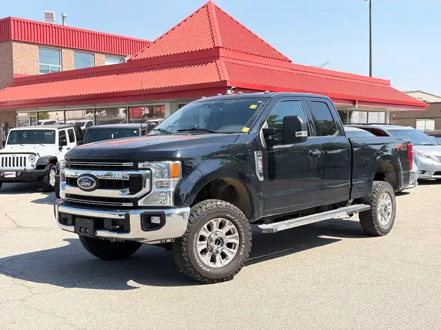 2022 Ford F-250 XLT 4WD SuperCab 6.75' Box FX4 Navigation