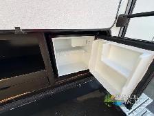 2016 Grand Design Imagine 2800BH - Photo 4