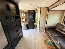 2016 Grand Design Imagine 2800BH - Photo 33