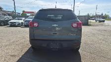 2011 Chevrolet Traverse LS, 7 PASSENGER, GREAT SHAPE, NEWER TIRE - Photo 4