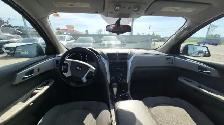 2011 Chevrolet Traverse LS, 7 PASSENGER, GREAT SHAPE, NEWER TIRE - Photo 14