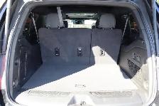2024 GMC Yukon XL 4WD 4dr SLT - Photo 16