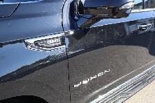 2024 GMC Yukon XL 4WD 4dr SLT - Photo 17