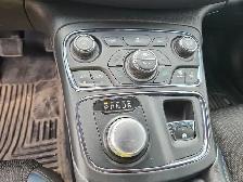 2015 Chrysler 200 - Photo 15