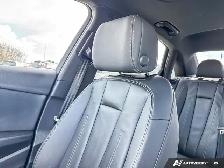 2022 Audi A4 Sedan Komfort | HEATED SEATS & STEERING | SUNROOF - Photo 25