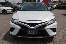 2019 Toyota Camry - Photo 2