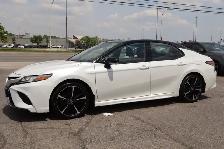 2019 Toyota Camry - Photo 3