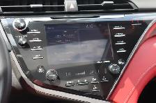 2019 Toyota Camry - Photo 16
