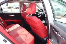 2019 Toyota Camry - Photo 19
