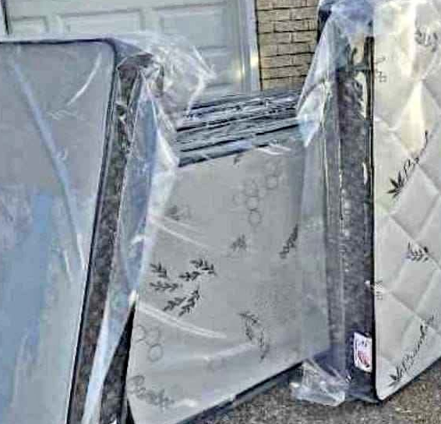Double Size Mattress Brand New Sealed Medium firm || Delivery Av