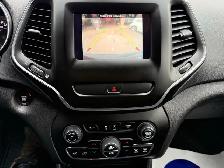 2019 Jeep Cherokee North 4x4 - Photo 19