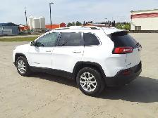 2017 Jeep Cherokee - Photo 4