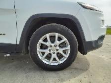 2017 Jeep Cherokee - Photo 46