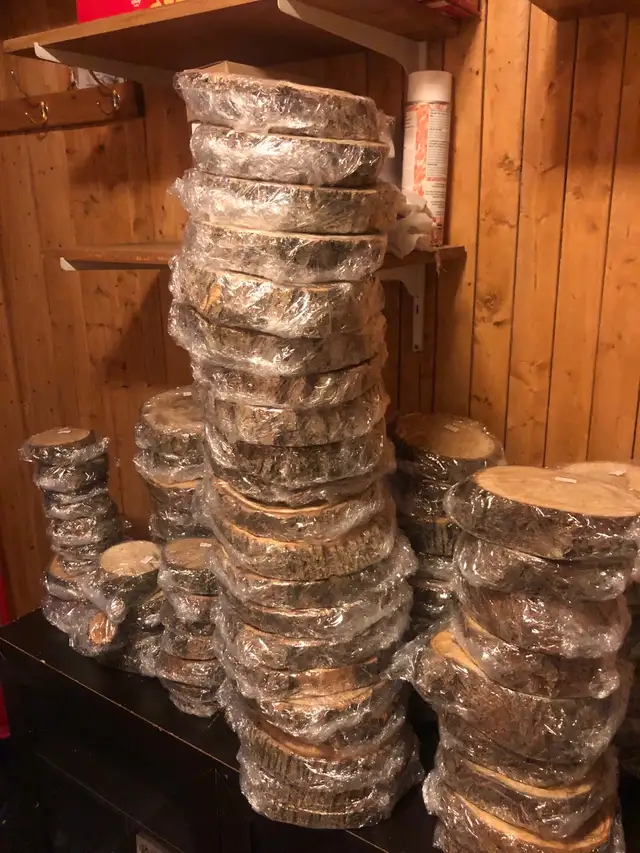Grande variété de tranches de bois en vente