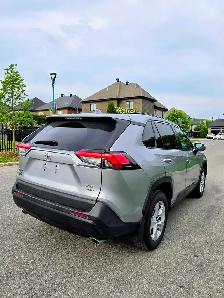 2019 Toyota Rav4 XLE - Photo 4