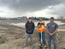 Landscapers - Photo 3