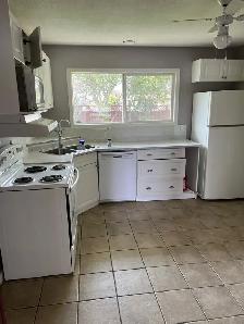 Three Bedroom, one Bathroom House for Lease Available Immediatly - Photo 12