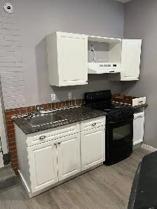 Three Bedroom, one Bathroom House for Lease Available Immediatly - Photo 16