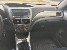 2010 Subaru Impreza 2.5i AWD MANUAL - Photo 6