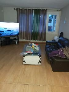 3 BR Bright Upper Unit Available - Photo 2