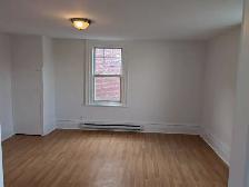 Grande 4 ½ logement à louer situé au centre de Sainte-Thérèse - Photo 4