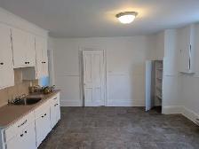 Grande 4 ½ logement à louer situé au centre de Sainte-Thérèse - Photo 8