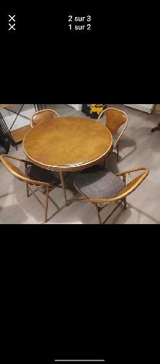 Table pliante 4 chaises pliantes vintage camping