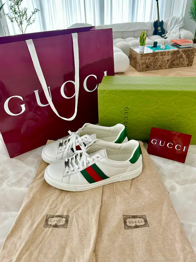 Gucci Smeakers Men’s size 10.50