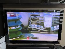 Plasma Panasonic TV 65in TH-65PZ850   wall mount /   support mur - Photo 3