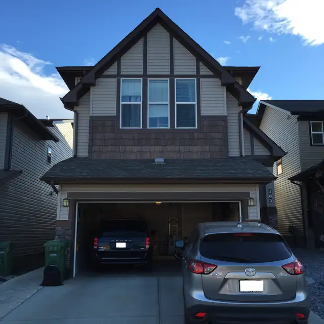 BEAUTIFUL BASEMENT SUITE IN SOUGHT-AFTER MORNINGSIDE COMMUNITY