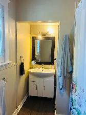 Upper unit, in an excellent location in Oakridge! - Photo 6