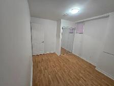 Walkout basement apartment for rent, best area of Scarborough - Photo 7