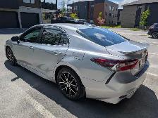 Toyota camry SE 2021, 33 300km - Photo 2