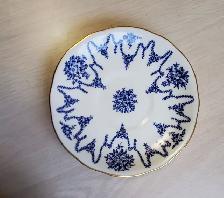 Coalport Teacup & Saucer – Blue & White Floral with Gold Trim - Photo 4